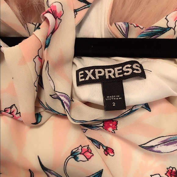 EXPRESS Floral Dress - Picture 5 of 5
